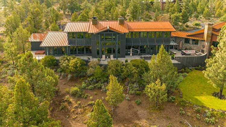 3449 NW Greenleaf Way Bend, OR 97703