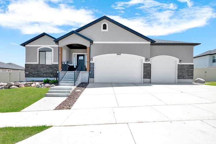 4613 W Thorley Dr Herriman, UT 84096