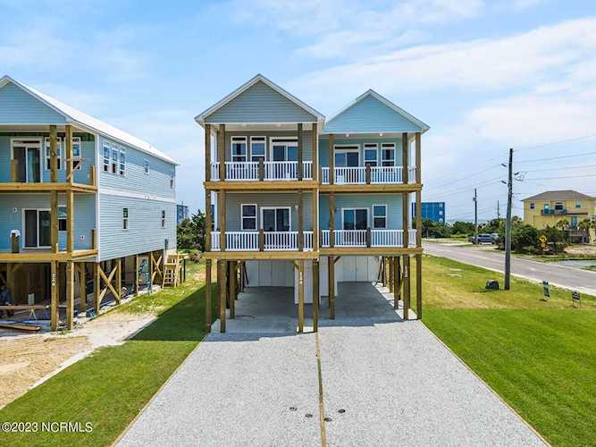 124 Sea Gull Ln North Topsail Beach, NC 28460
