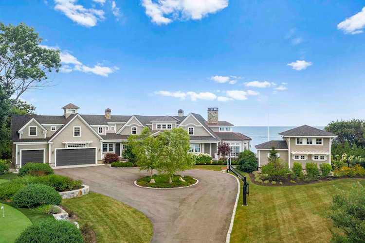 4 Bayberry Ln York, ME 03902