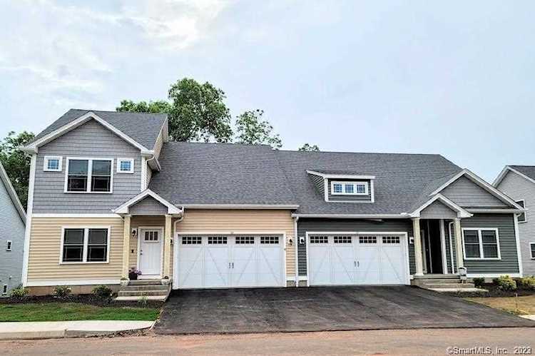 11 Lombard Circle #18 North Haven, CT 06473
