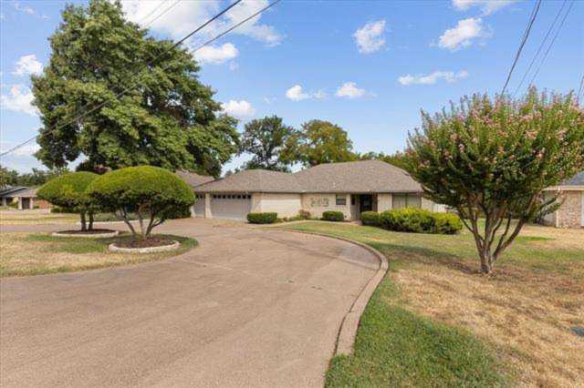 4224 Mojave Drive Granbury, TX 76049
