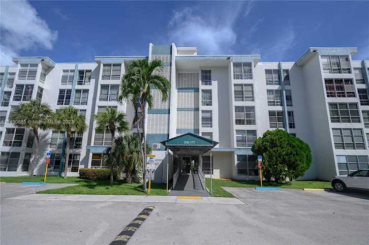 200 177th Dr #405 Sunny Isles Beach, FL 33160