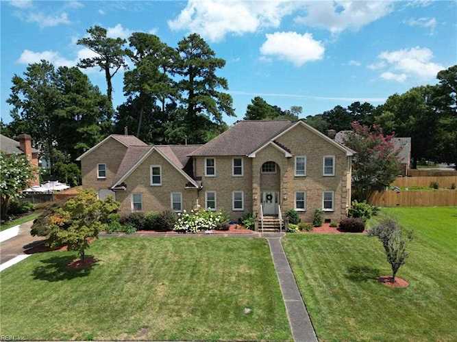 2508 La Mirage Ct Virginia Beach, VA 23456