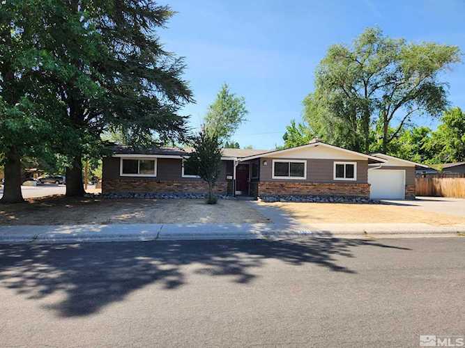 2400 Trentham Way Reno, NV 89509 | MLS 230009075 Photo 1