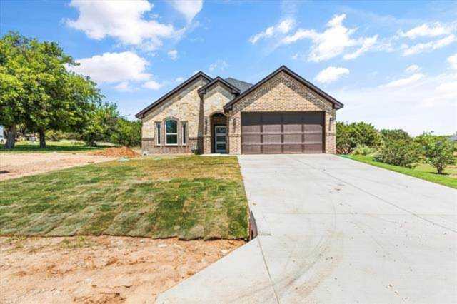 2312 Navasota Street Granbury, TX 76048