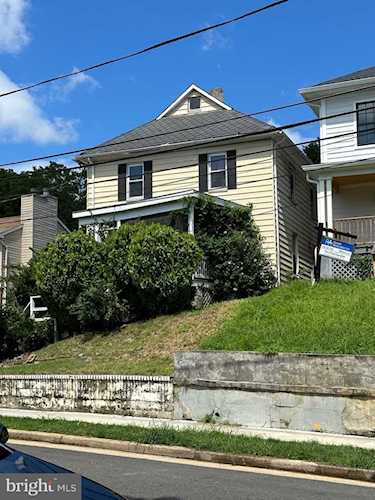 2628 Myrtle Ave NE Washington, DC 20018