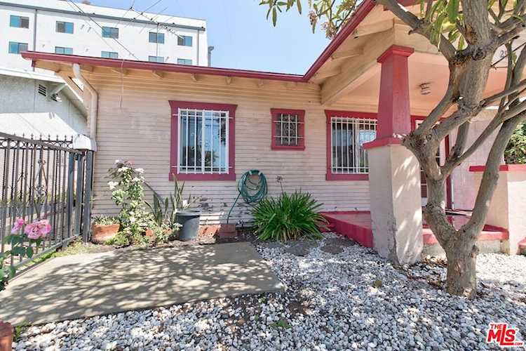 2995 San Marino St Los Angeles, CA 90006