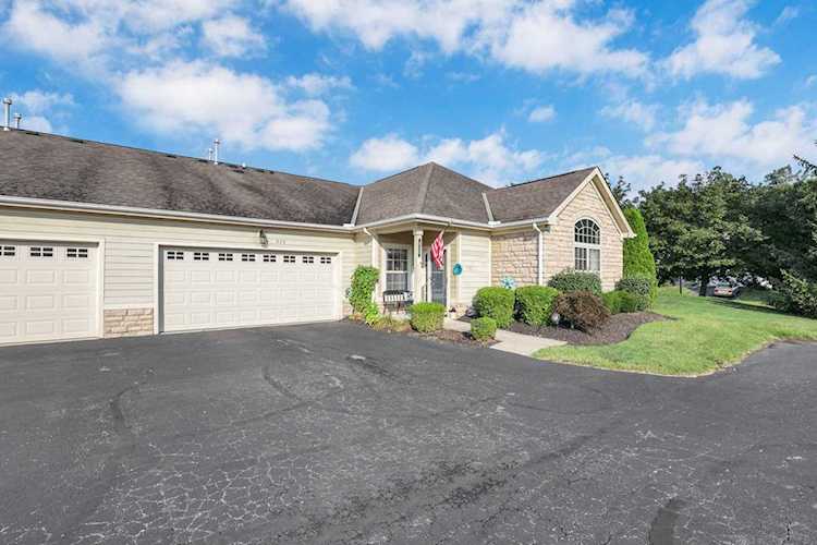 920 Villas Drive Pataskala, OH 43062 | MLS 223025299 Photo 1