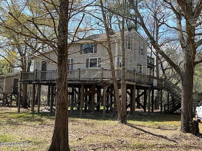 765 River Bend Dr Burgaw, NC 28425