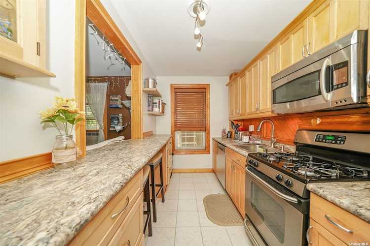 51-34 30th Ave #3K Woodside, NY 11377