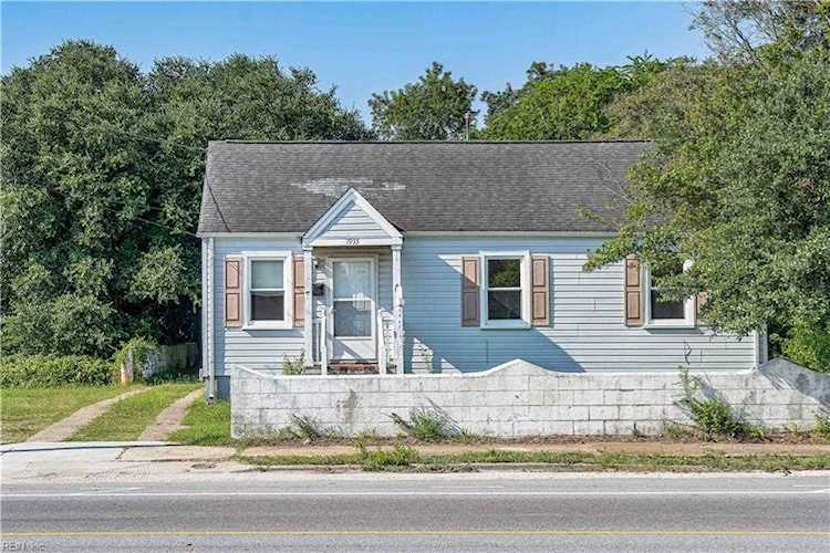 1933 E Ocean View Ave Norfolk, VA 23503