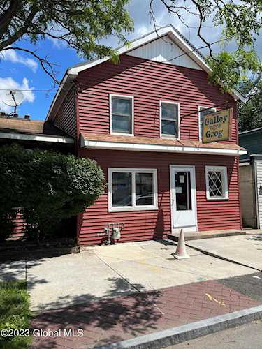 31 114th St Troy, NY 12182