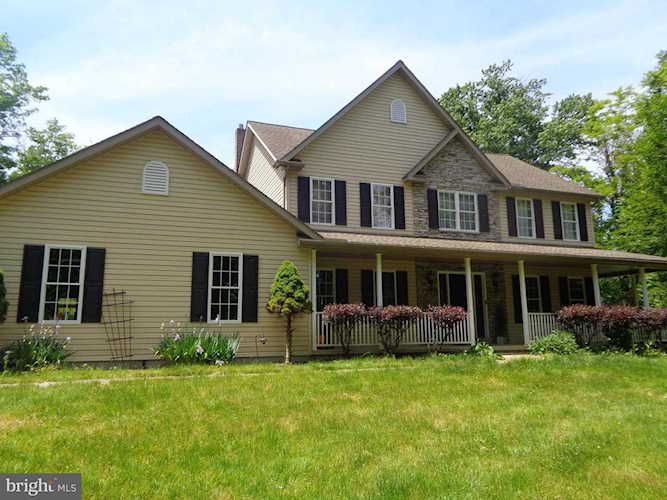 947 Middle Road Lewistown, PA 17044
