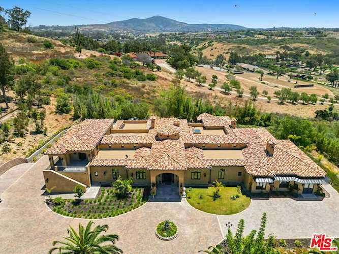 6884 Poco Lago Rancho Santa Fe, CA 92067