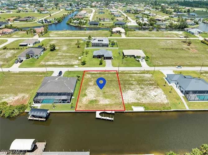 3310 NW 18th St Cape Coral, FL 33993