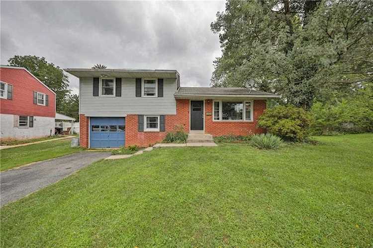 1409 Exeter Rd home for sale in Allentown, PA - Homeway Real Estate Photo 1