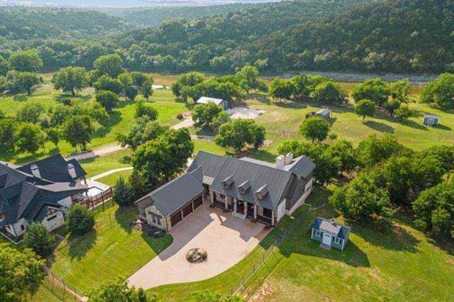 11016 Orchards Boulevard Cleburne, TX 76033