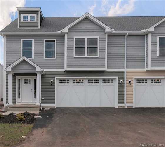 31 Lombard Circle #19 North Haven, CT 06473