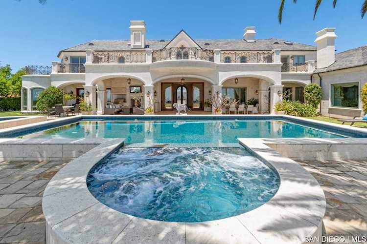 18311 Via Ambiente Rancho Santa Fe, CA 92067