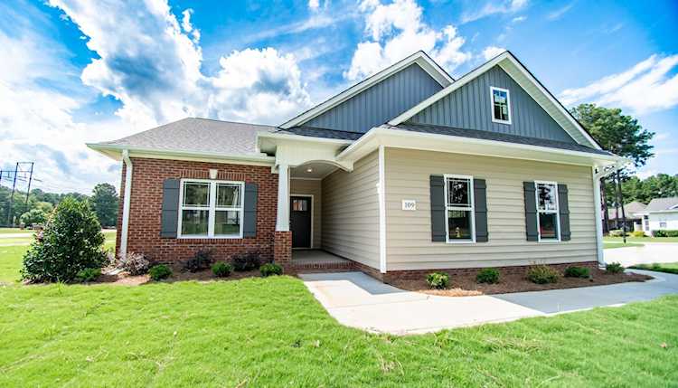 109 Beaufort Circle Dunn, NC 28334