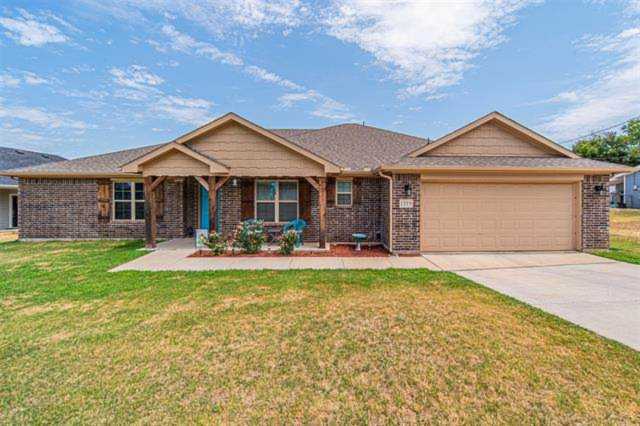1319 E Apache Trail Granbury, TX 76048