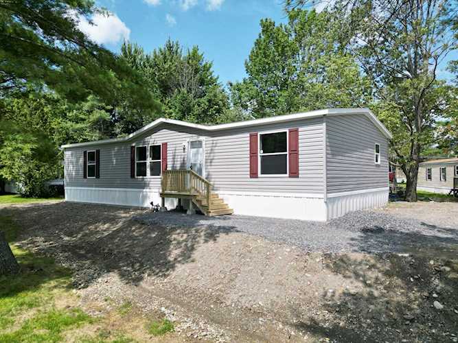 82 Red Sox Dr Waterville, ME 04901