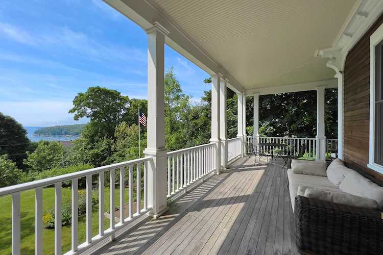 11 Church St Rockport, ME 04856