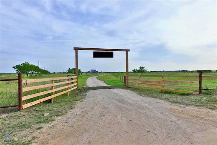7990 County Rd 202 Clyde, TX 79510