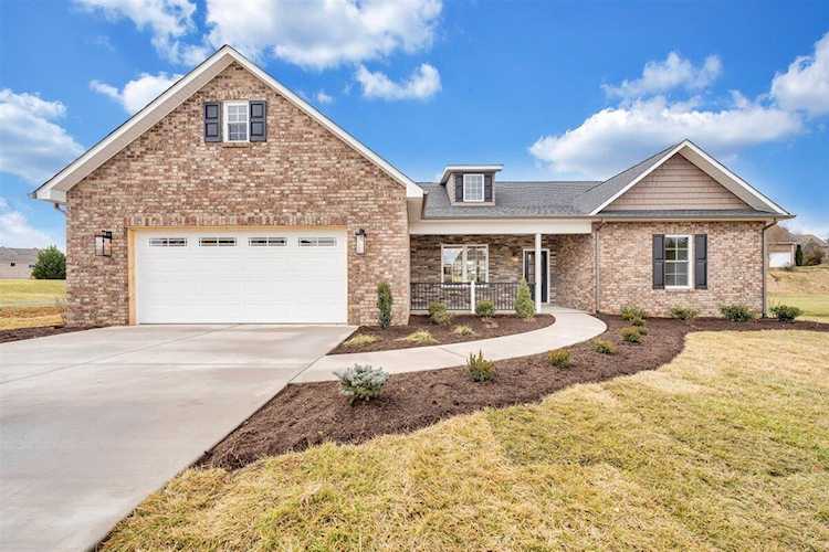 Lot 44 Island Green, Daleville, VA 24083 | MLS 900649 Photo 1