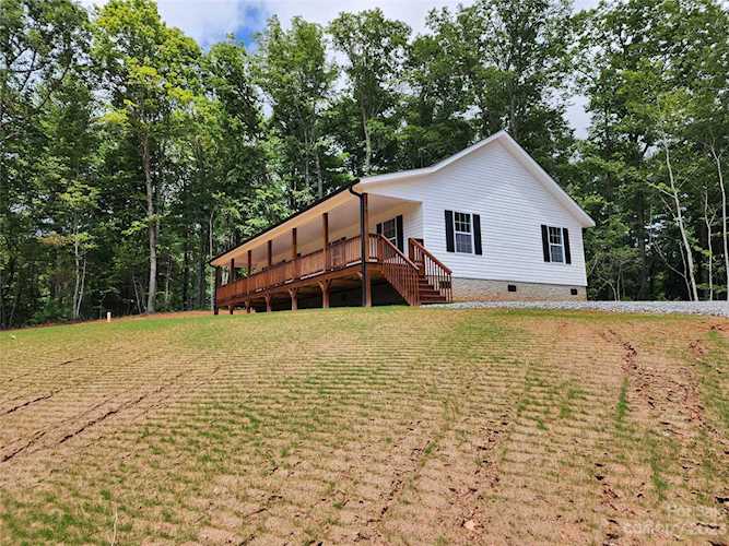 330 Leatherneck Ridge Mars Hill, NC 28754 | MLS 3912629 Photo 1