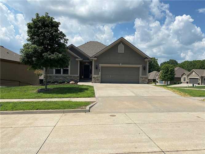 1288 Blackberry Dr Liberty, MO 64068
