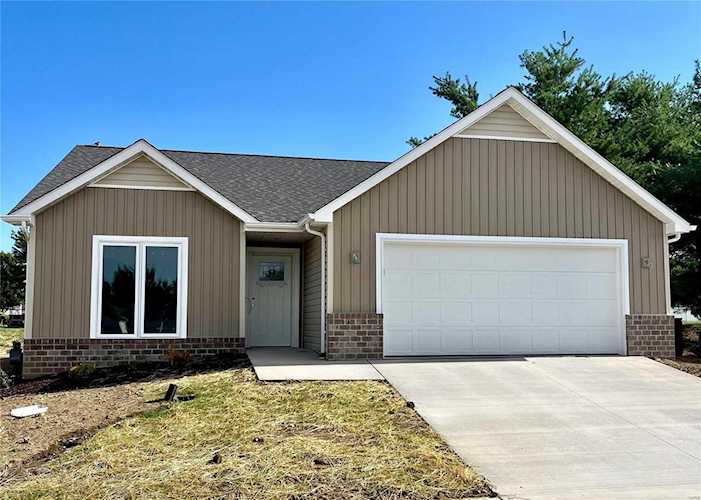 194 Saint Christopher Ct Mascoutah, IL 62258