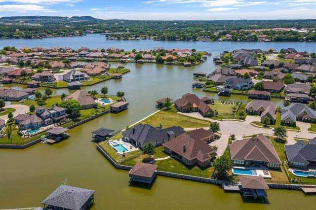 1511 Pebble Bay Court Granbury, TX 76048
