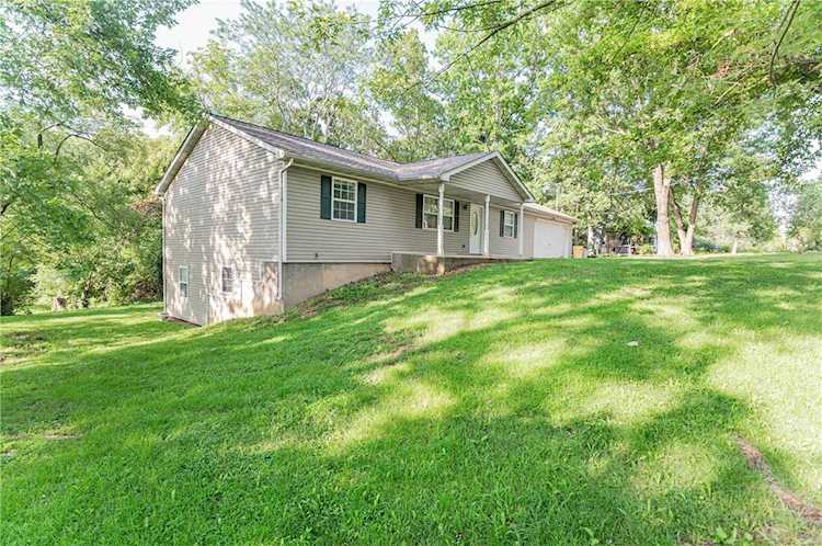 518 W Washington St St James, MO 65559