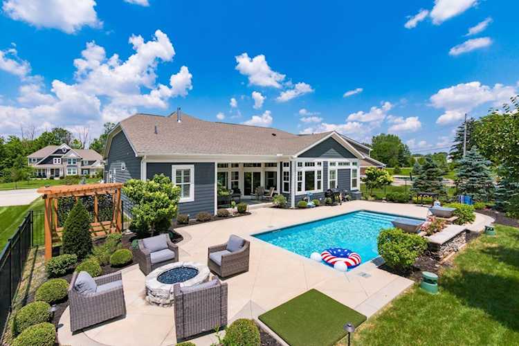 822 Kelburn Lane Pickerington, OH 43147 | MLS 223025349 Photo 1