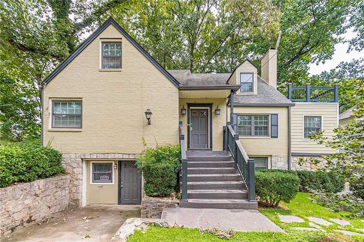 68 Honour Circle Atlanta, GA 30305