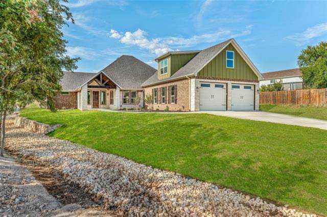 2100 Cash Point Court Granbury, TX 76049
