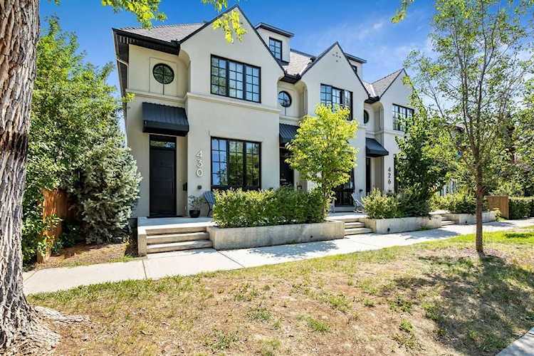 430 11 St NW Calgary, AB T2N 1X5
