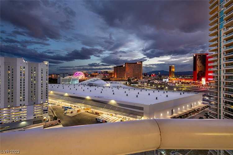 2857 Paradise Rd #1901 Las Vegas, NV 89109