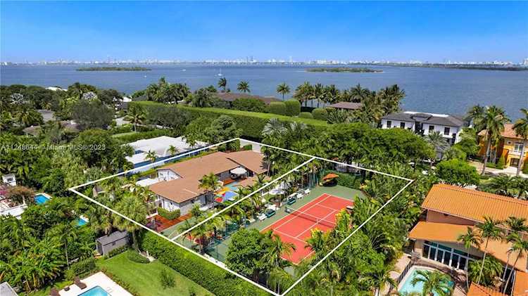 4500 Sabal Palm Rd Miami, FL 33137