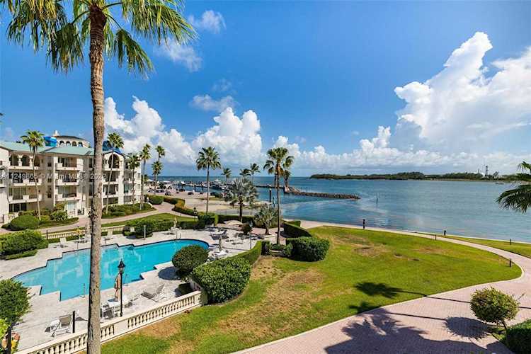 2232 Fisher Island Dr #3302 Miami Beach, FL 33109