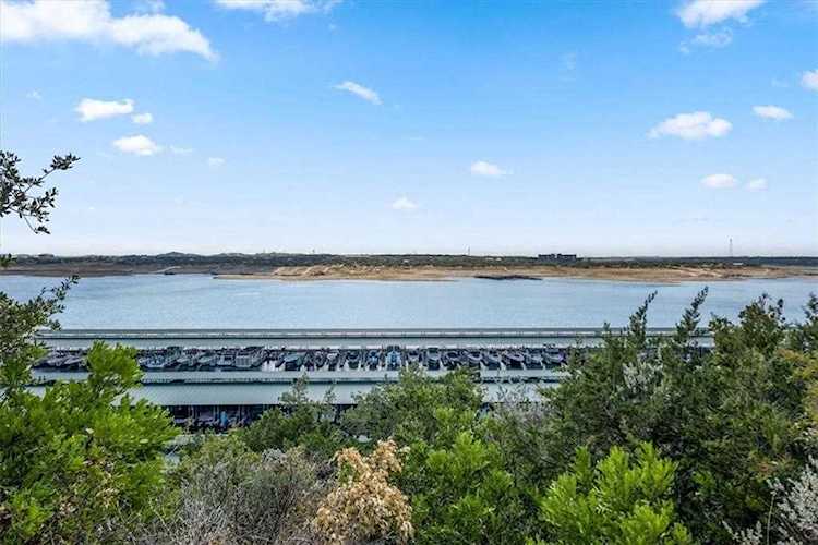 6608 Lantern View DR #102 Jonestown, TX 78645
