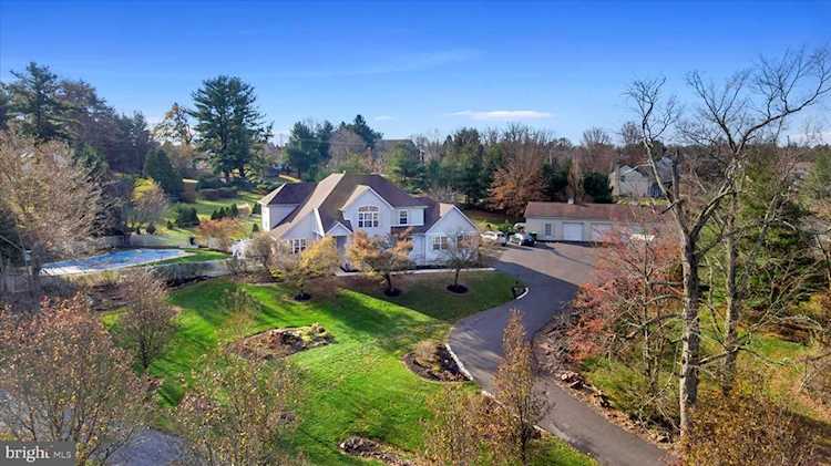 2237 Valley Rd Jamison, PA 18929