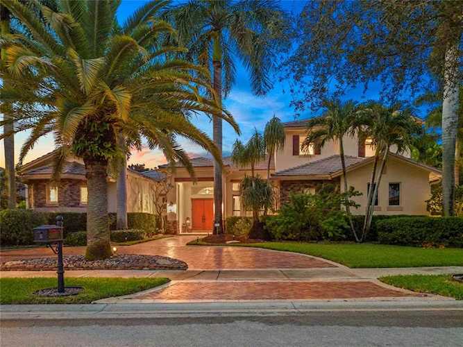 12257 NW 69th Ct Parkland, FL 33076