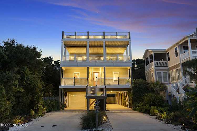 203 North Carolina Ave Carolina Beach, NC 28428