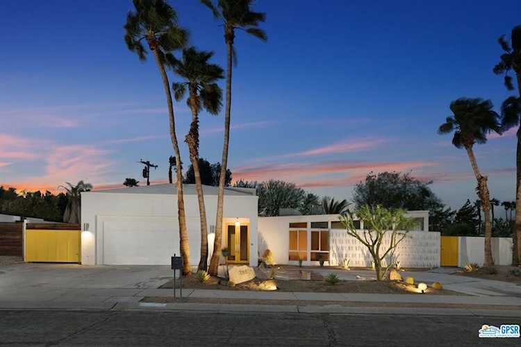 1188 E Adobe Way Palm Springs, CA 92262