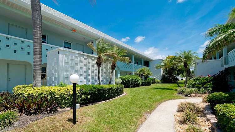 611 Gulf Dr N #A13 Bradenton Beach, FL 34217