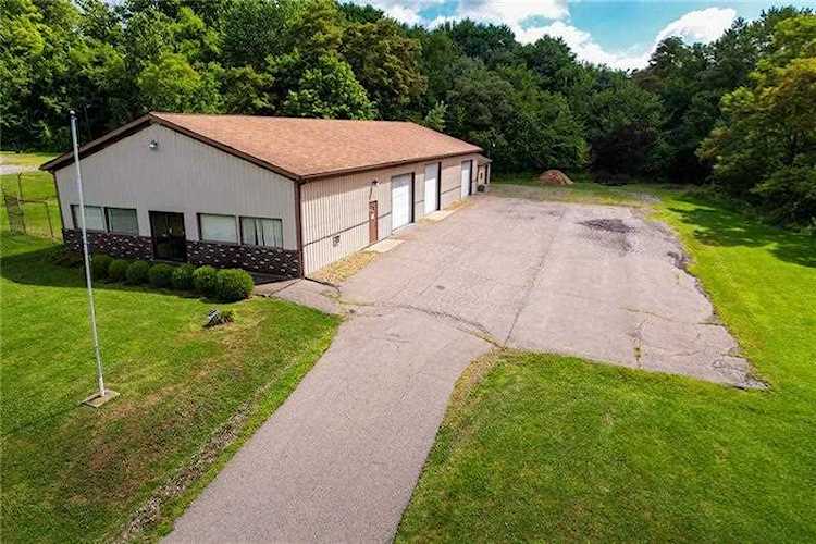 779 Pittsburgh Rd Butler Butler PA 16002 5,000