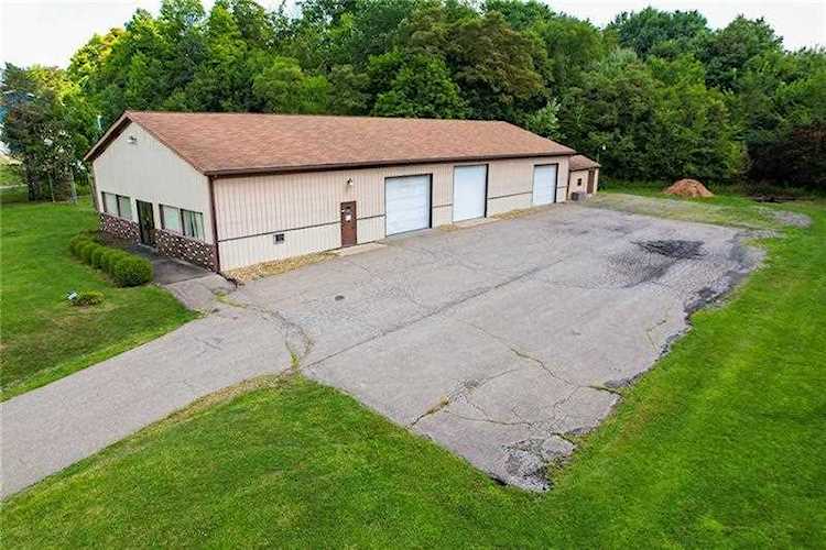 779 Pittsburgh Rd Butler Butler PA 16002 5,000